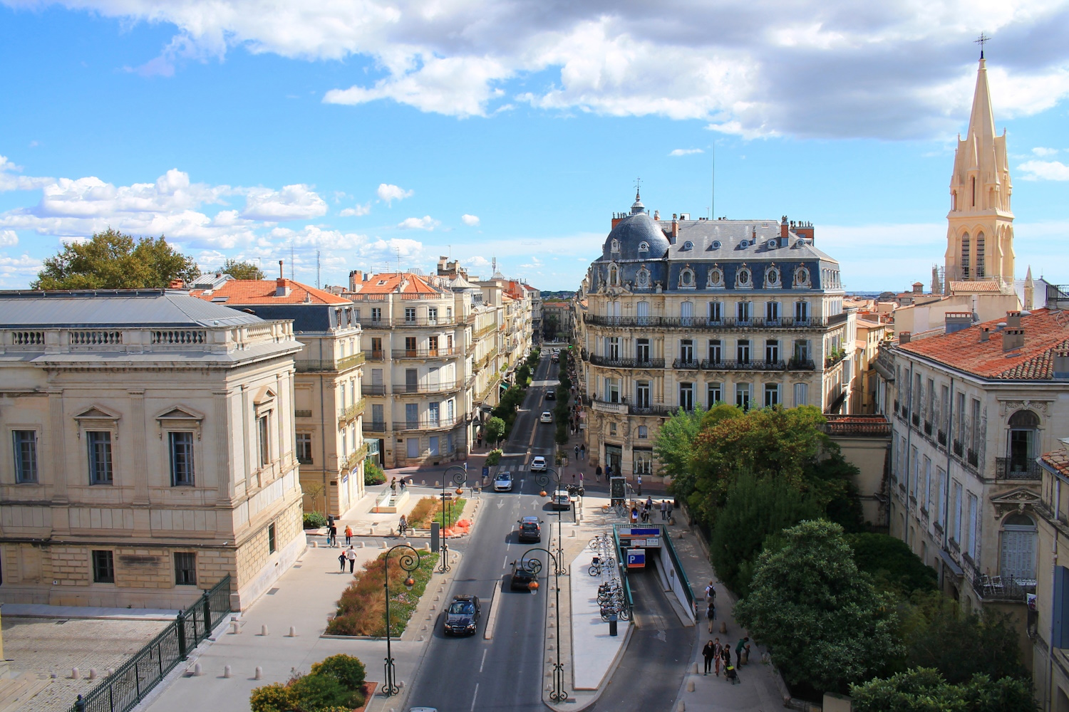 Domiciliation et franchise comment choisir la bonne adresse pour votre enseigne à Montpellier